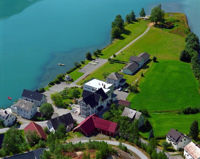 HJELLE HOTEL, HJELLEDALEN