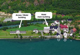 Luftfoto_Hjelle_Motell_Hotel